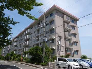 中山五月台住宅6号棟の外観（北西側から）