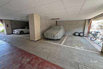 敷地内駐車場（屋内平面式）