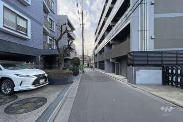敷地北側の前面道路　