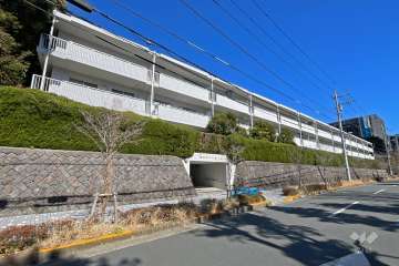 高井戸ハイホームの外観（南西側から）