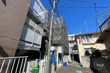 ミリオンコート高円寺の外観（南東側から）