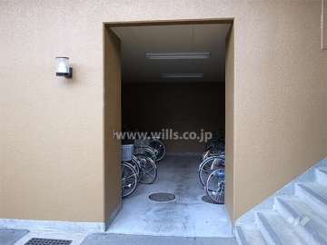 屋内にある駐輪場