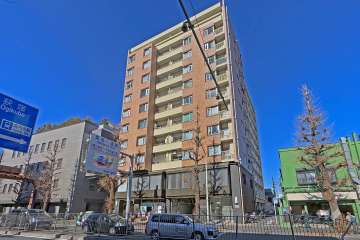 高円寺ダイヤモンドマンションの外観（南東側から）