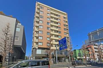 高円寺ダイヤモンドマンションの外観（南西側から）
