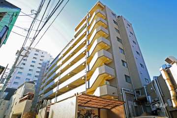 共栄ハイツ東高円寺の外観（北東側から）