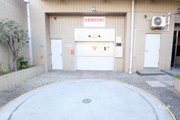 敷地内駐車場（屋内機械式）