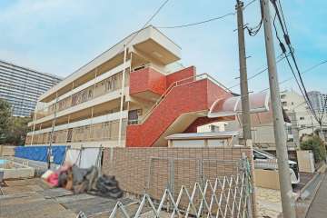 迦葉中野マンションの外観（南西側から）