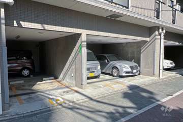 敷地内駐車場（屋内平面式）