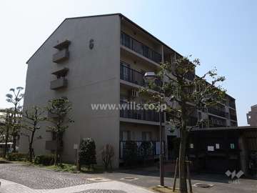 栄南団地 6号棟の外観（北東側から）