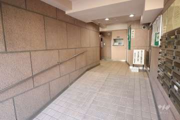 エントランスホール