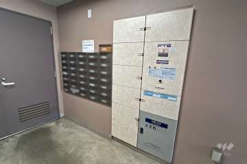 宅配ボックスと共用ポスト