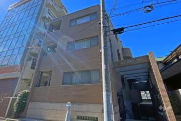 デュオスカーラ高円寺の外観（北東側から）