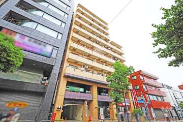 ライオンズマンション高円寺北の外観（南西側から）