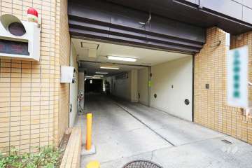 駐車場の出入口