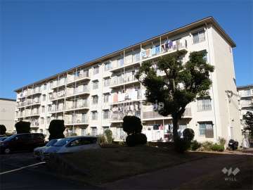 公社清和台住宅１５号棟の外観（南東側から）