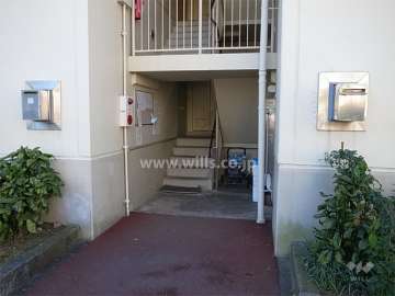 住戸入口（共用ポスト）