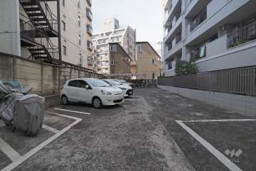 敷地内駐車場（屋外平面式）