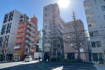 エクセルシオール荻窪の外観（北側から）