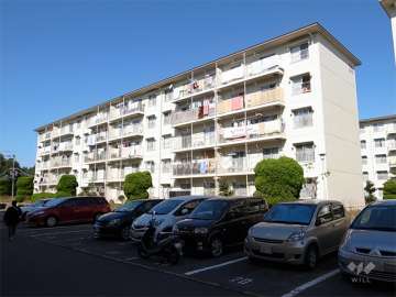 公社清和台住宅２０号棟の外観（南東側から）