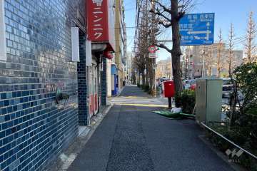 敷地北側の前面道路