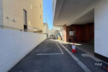 敷地内駐車場（屋外平面式）