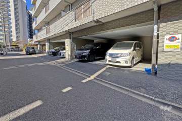 敷地内駐車場（屋内平面式）