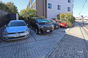 敷地内駐車場（屋外平面式）