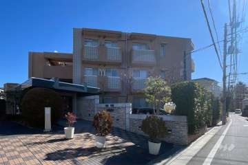 ファミールレジデンシア南阿佐ヶ谷の外観（南西側から）