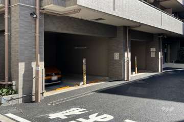 敷地内駐車場（屋内機械式）