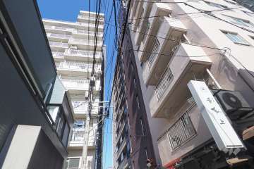 阿佐ヶ谷陵雲閣マンションの外観（南西側から）