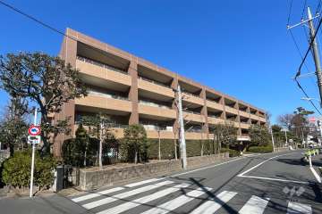 グローリオ南阿佐ヶ谷の外観（南西側から）