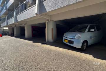 敷地内駐車場（屋内平面式）