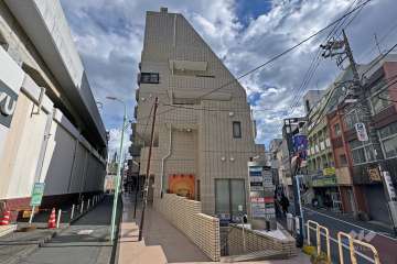 日伸西荻プラザの外観（西側から）