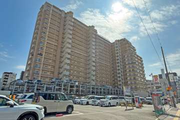 ディークラディア川西の外観（北西側から）