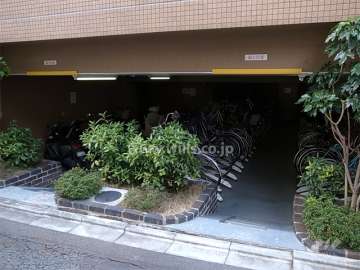 屋内にある駐輪場