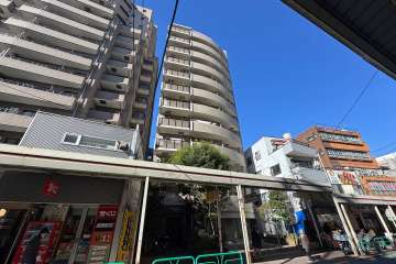 ベルフォート西荻の外観（南東側から）
