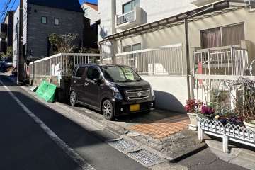 敷地内駐車場（屋外平面式）