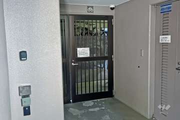 駐輪場の出入り口