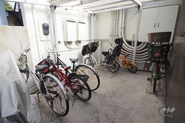 駐輪場（屋根付き）