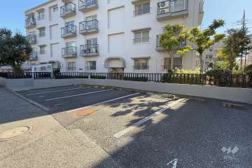 敷地内駐車場（屋外平面式）　