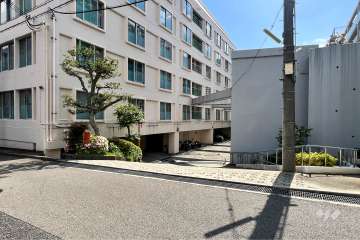 駐車場の出入口