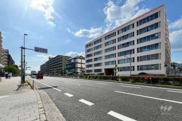 敷地南側の前面道路（国道2号線）