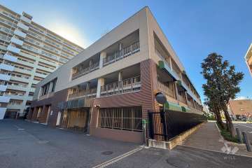 駐車場の出入り口　