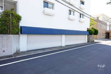駐車場の出入口