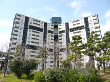 芦屋浜第2住宅の外観（南東側から）