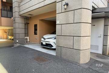 敷地内駐車場（屋内平面式）