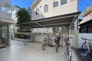 駐輪場（屋根付き）