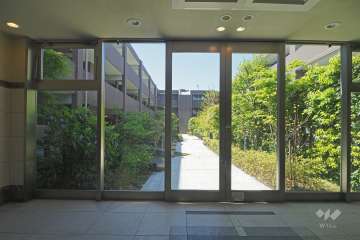 エントランスホール