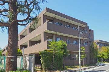 アリュール浜田山の外観（南東側から）