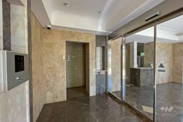 エントランスはオートロック付きです。